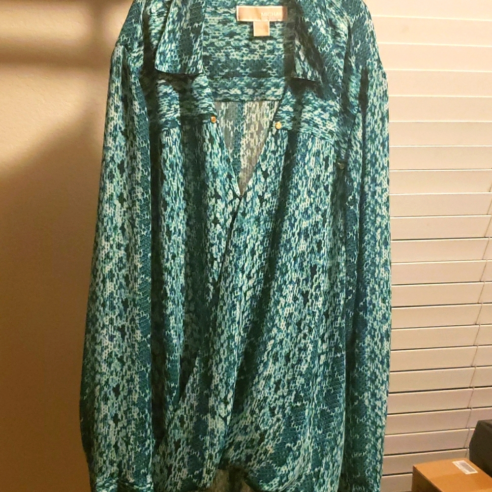 blouse